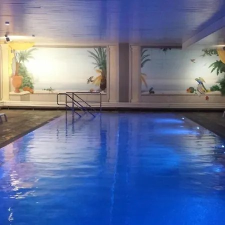 아파트 1 12 Zi Whg Mit Hallenbad, Aussen- Pool, Tennisplatz Und Sauna