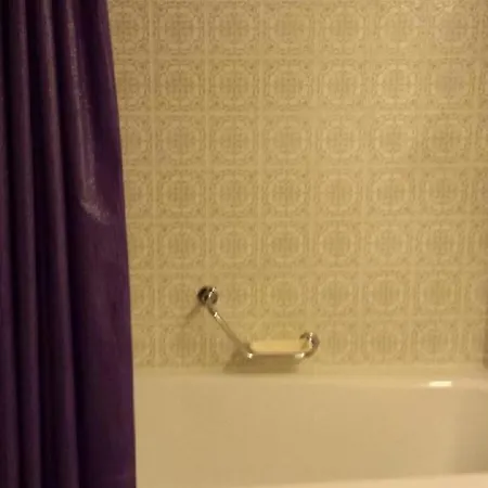1 12 Zi Whg Mit Hallenbad, Aussen- Pool, Tennisplatz Und Sauna